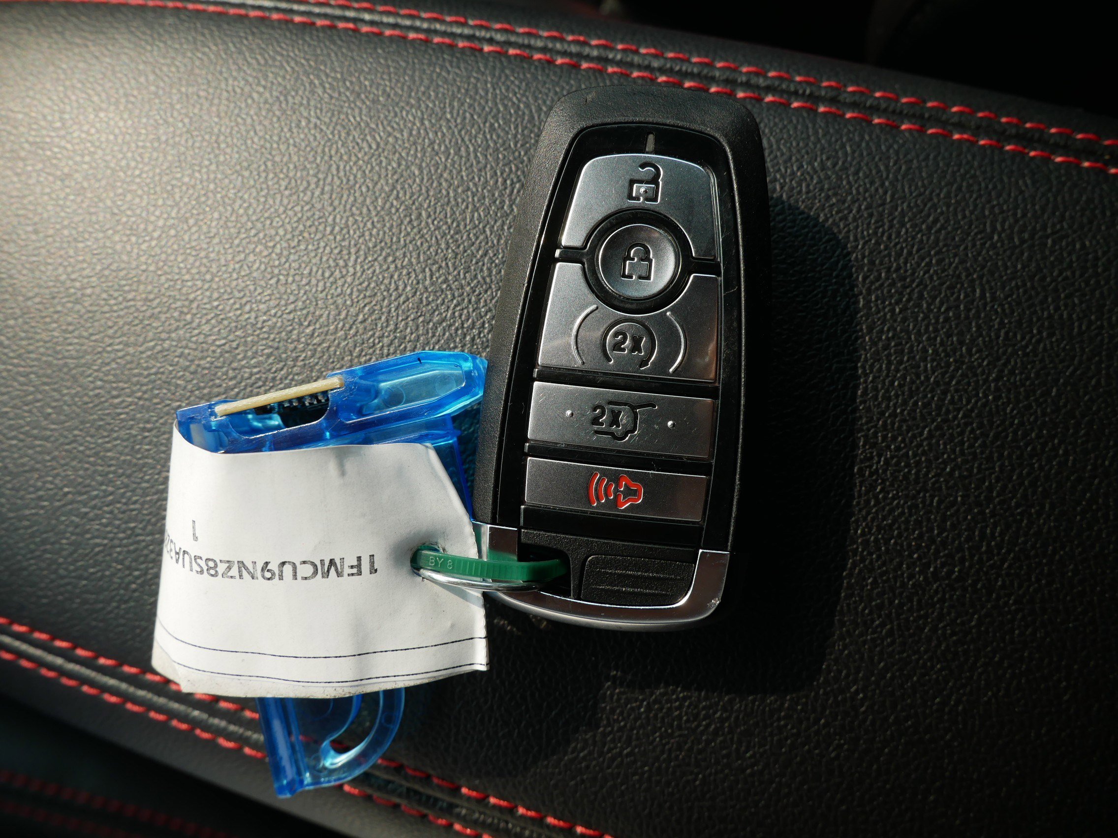 2025 Ford Escape ST-Line Select photo 33