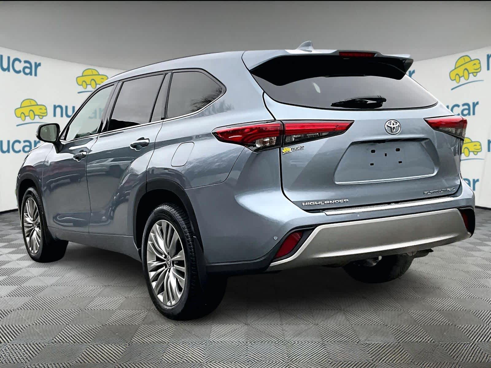 2022 Toyota Highlander Platinum photo 4