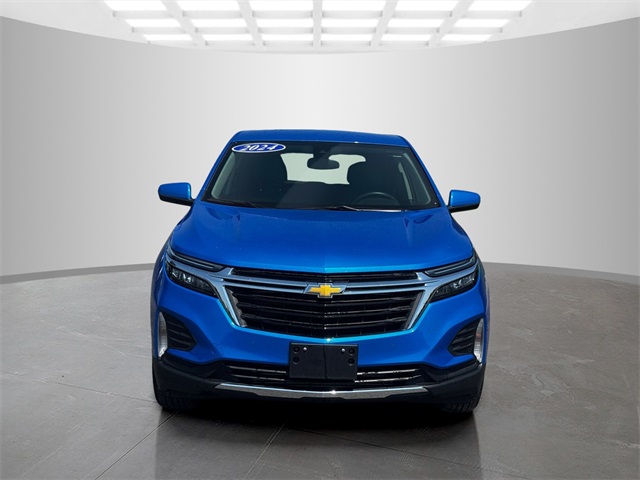 2024 Chevrolet Equinox LT photo 2