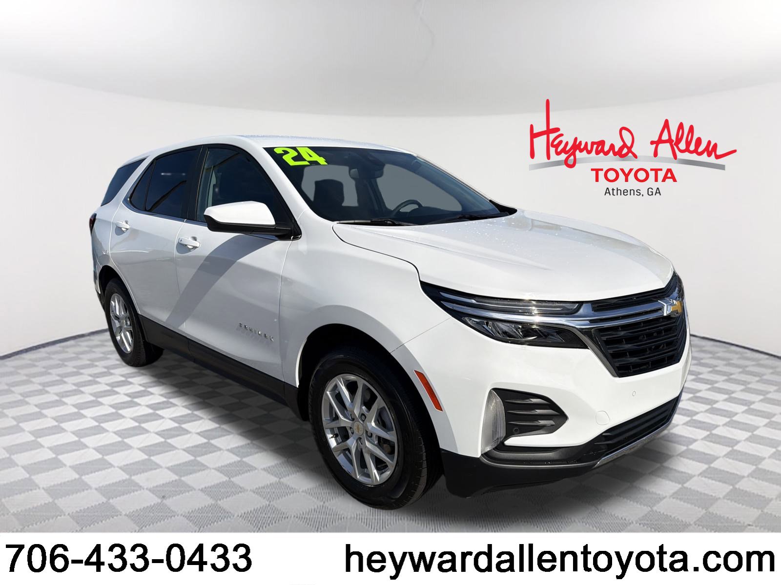 2024 Chevrolet Equinox LT's photo