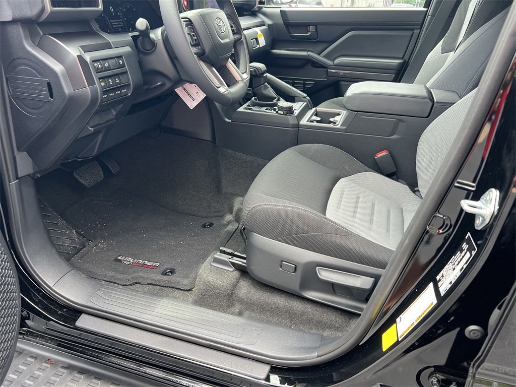 2025 Toyota 4Runner photo 9