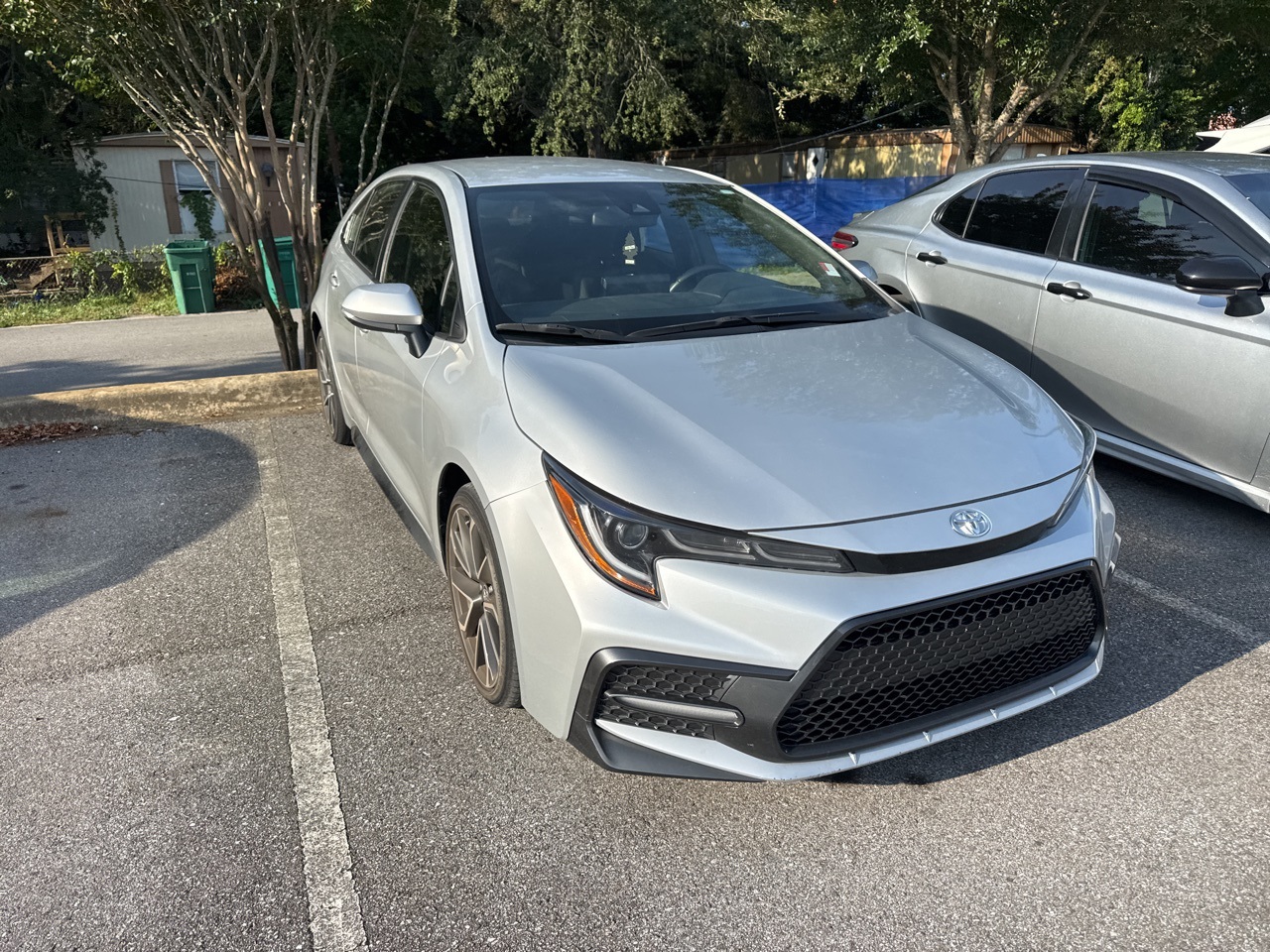 2022 Toyota Corolla SE photo 3