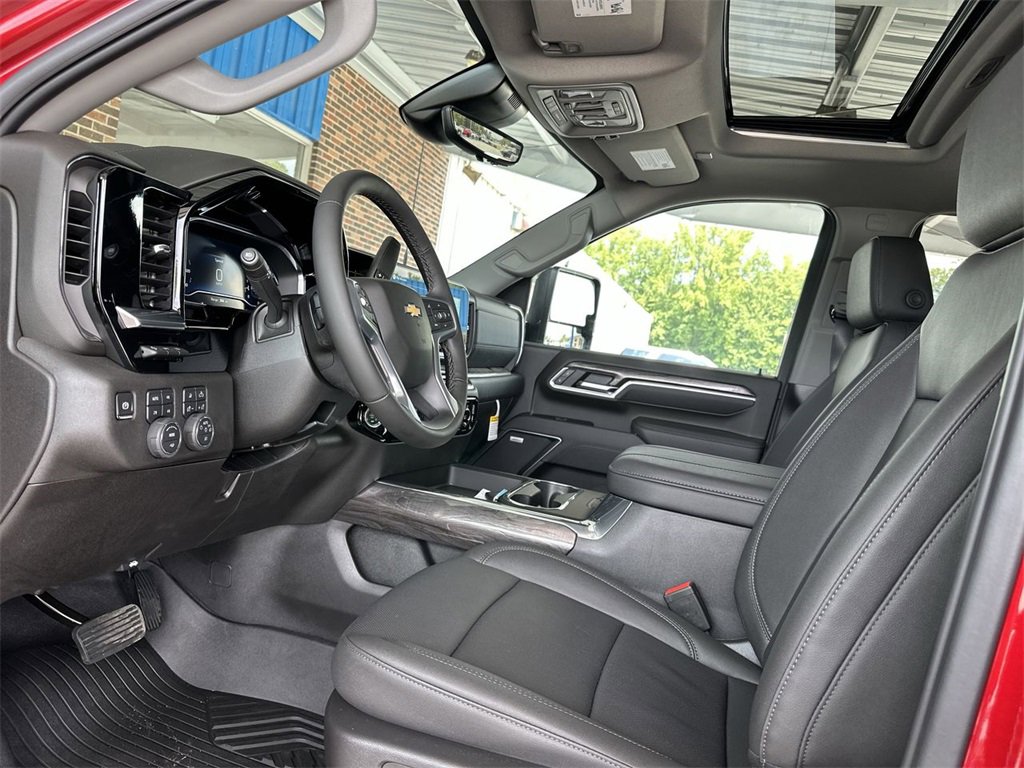 2025 Chevrolet Silverado 2500HD LTZ photo 20