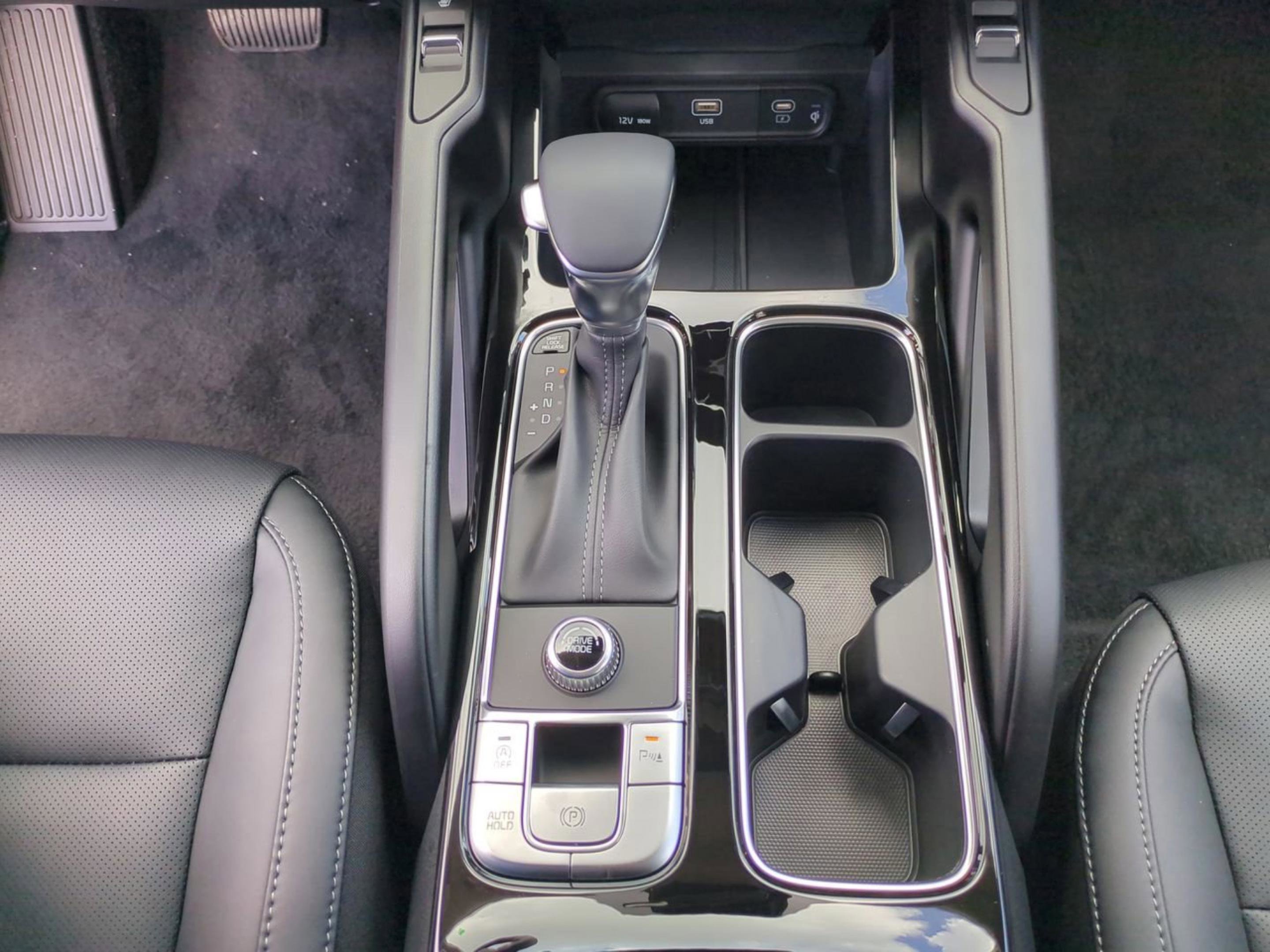 2025 Kia Telluride S photo 9