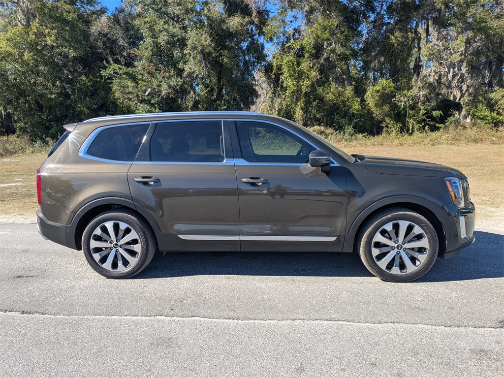 2020 Kia Telluride EX photo 2