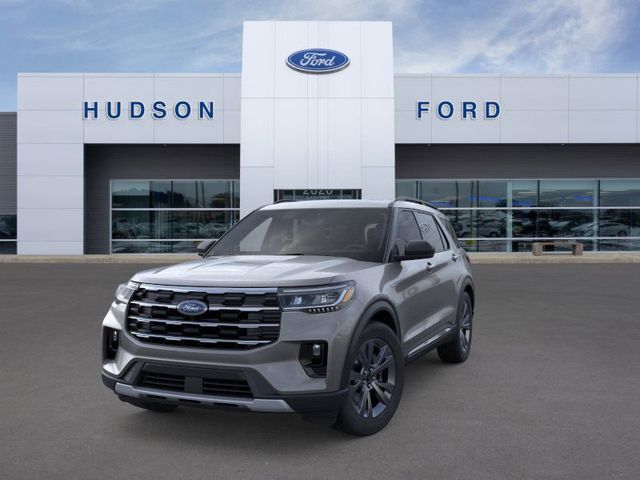 2025 Ford Explorer photo 2