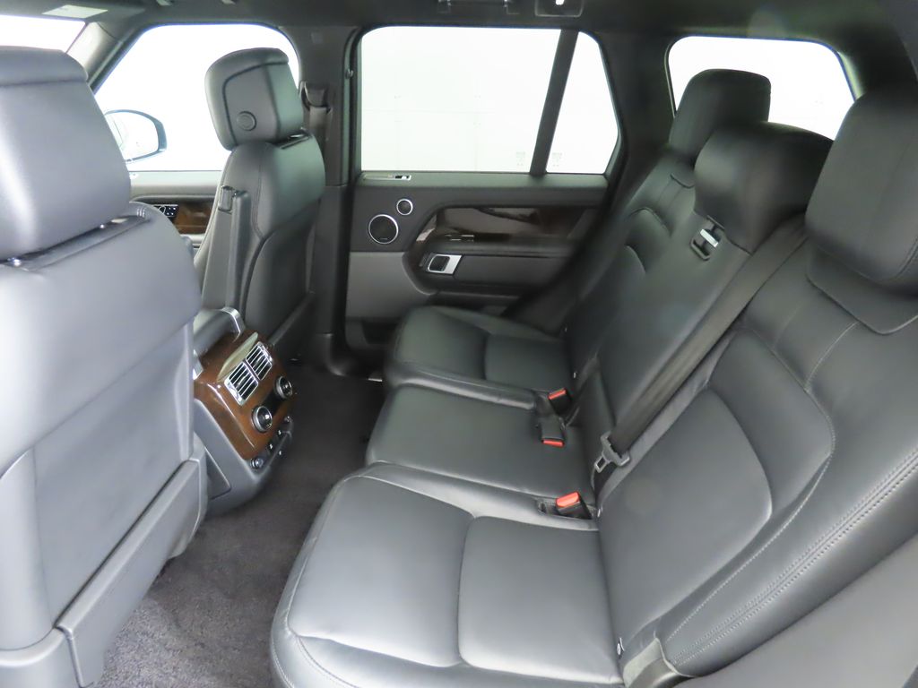 2021 Land Rover Range Rover Base photo 15