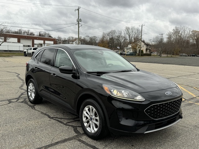 2020 Ford Escape SE photo 3