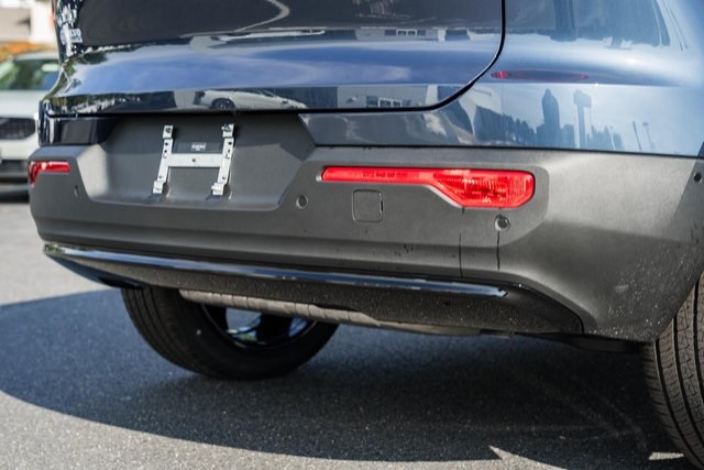 2026 Volvo XC40 AWD photo 4