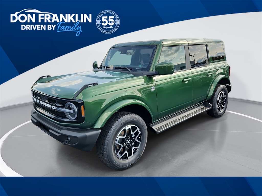 2025 Ford Bronco 4-Door Outer Banks's photo
