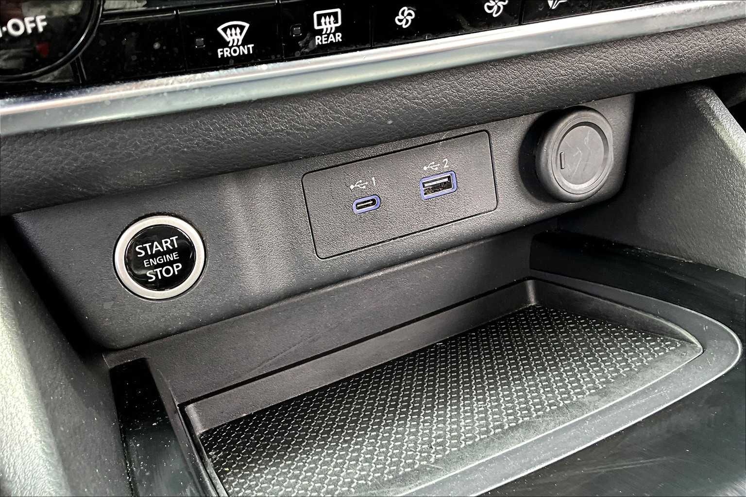 2023 Nissan Rogue SV photo 30