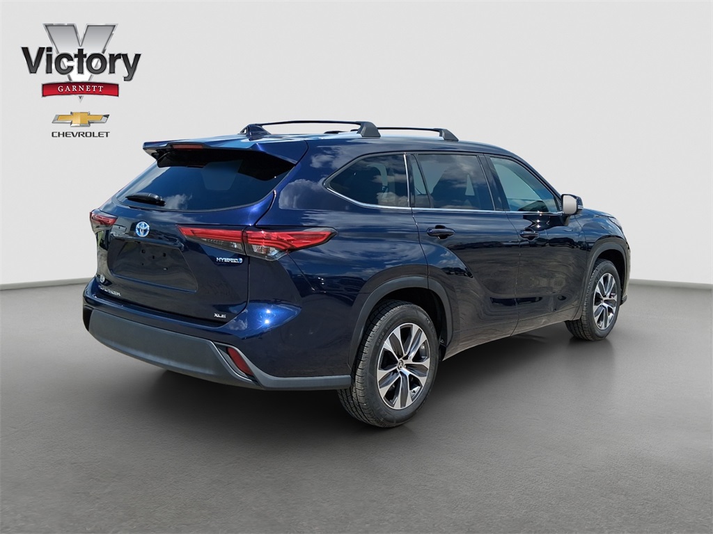 2022 Toyota Highlander Hybrid XLE photo 4