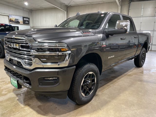 2025 Ram 3500 Laramie photo 4
