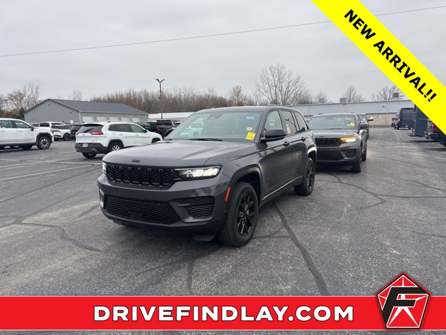 2025 Jeep Grand Cherokee Altitude's photo