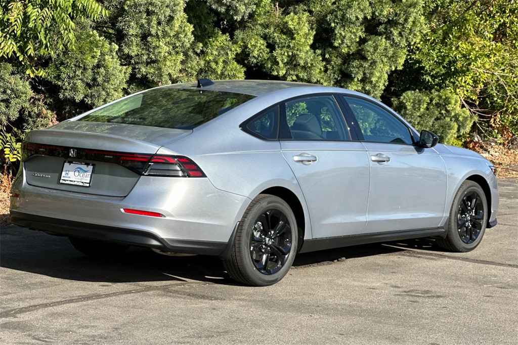 2025 Honda Accord SE photo 4