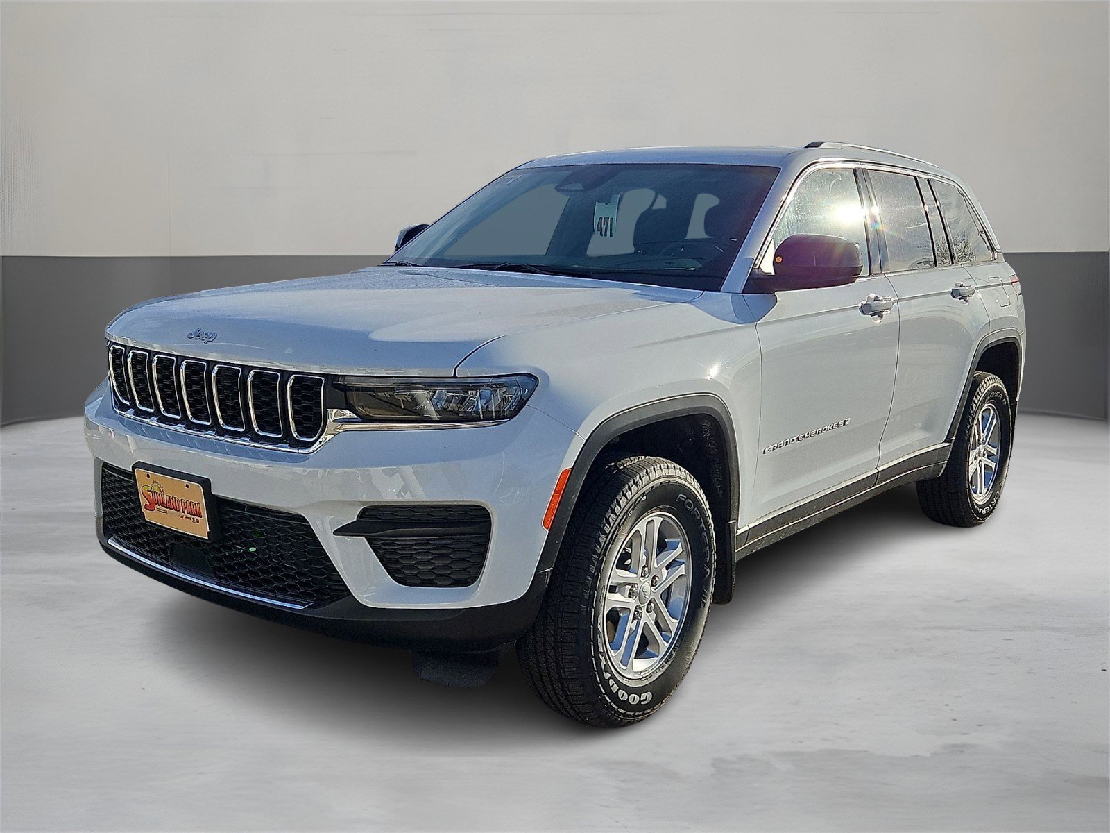 2025 Jeep Grand Cherokee Laredo's photo