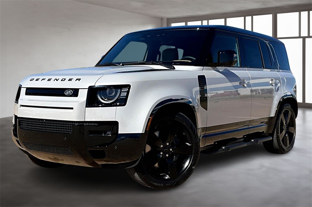 2026 Land Rover Defender X-Dynamic SE's photo