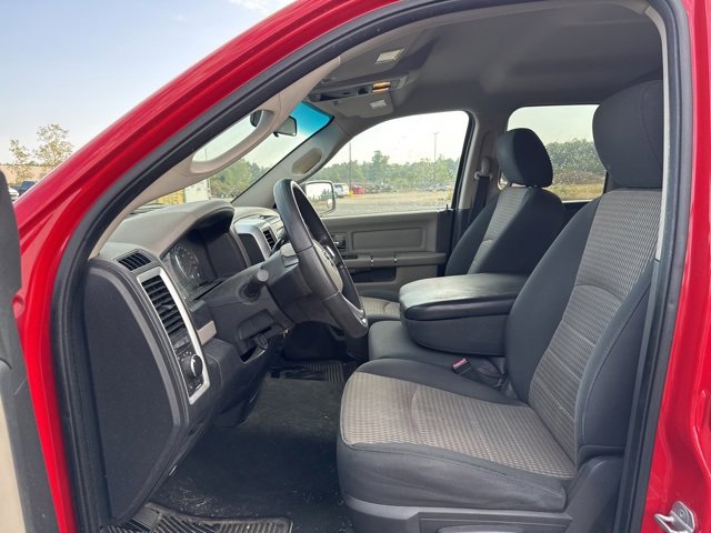 2011 Ram 1500 SLT photo 5