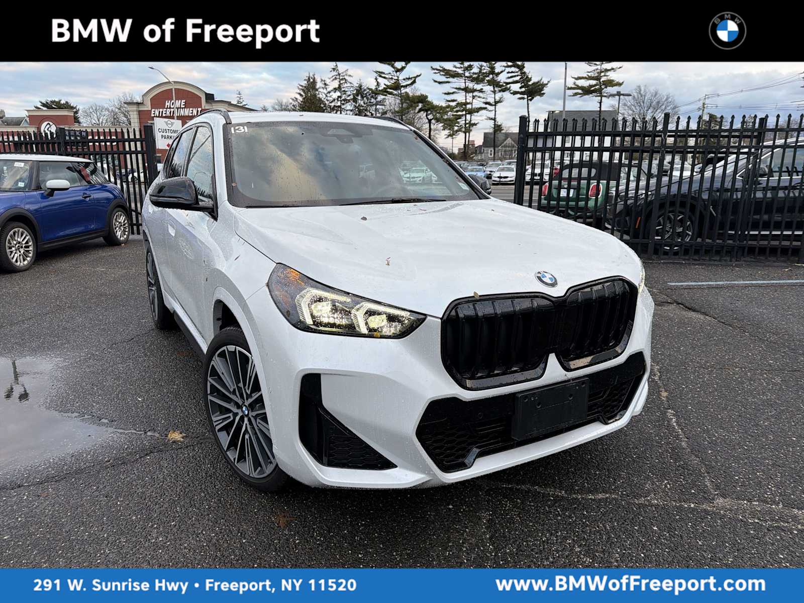 2025 BMW X1 28i's photo
