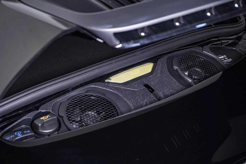 2025 Porsche 911 photo 32