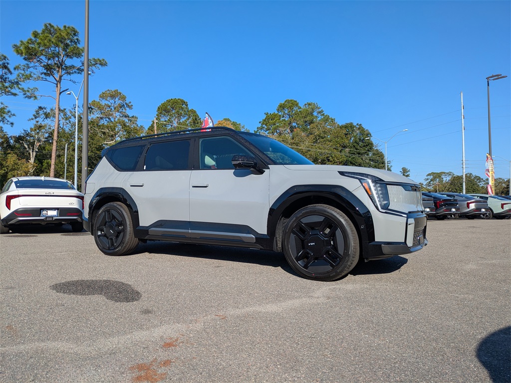 2026 Kia EV9 GT-Line's photo