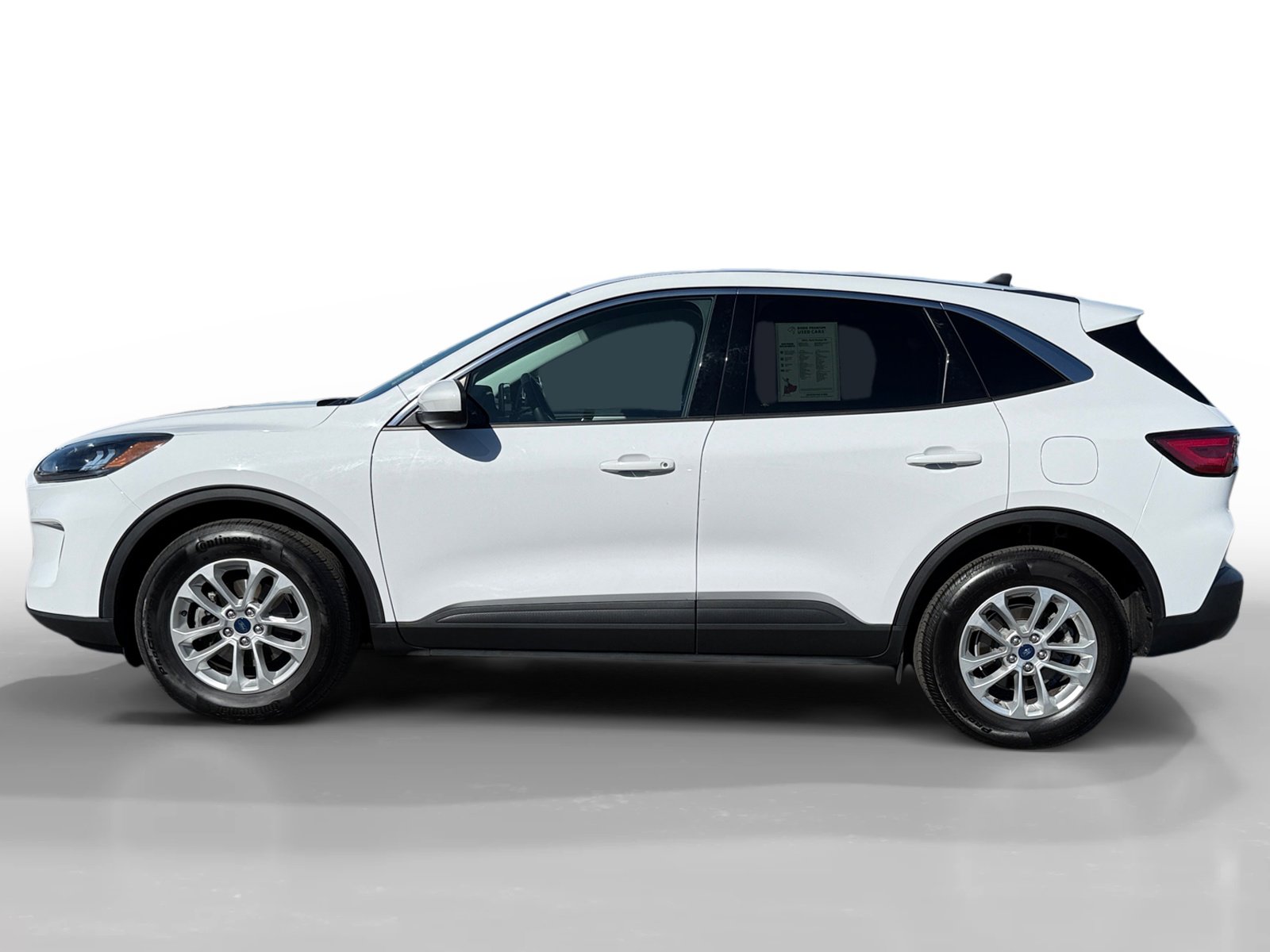 2021 Ford Escape SE photo 2