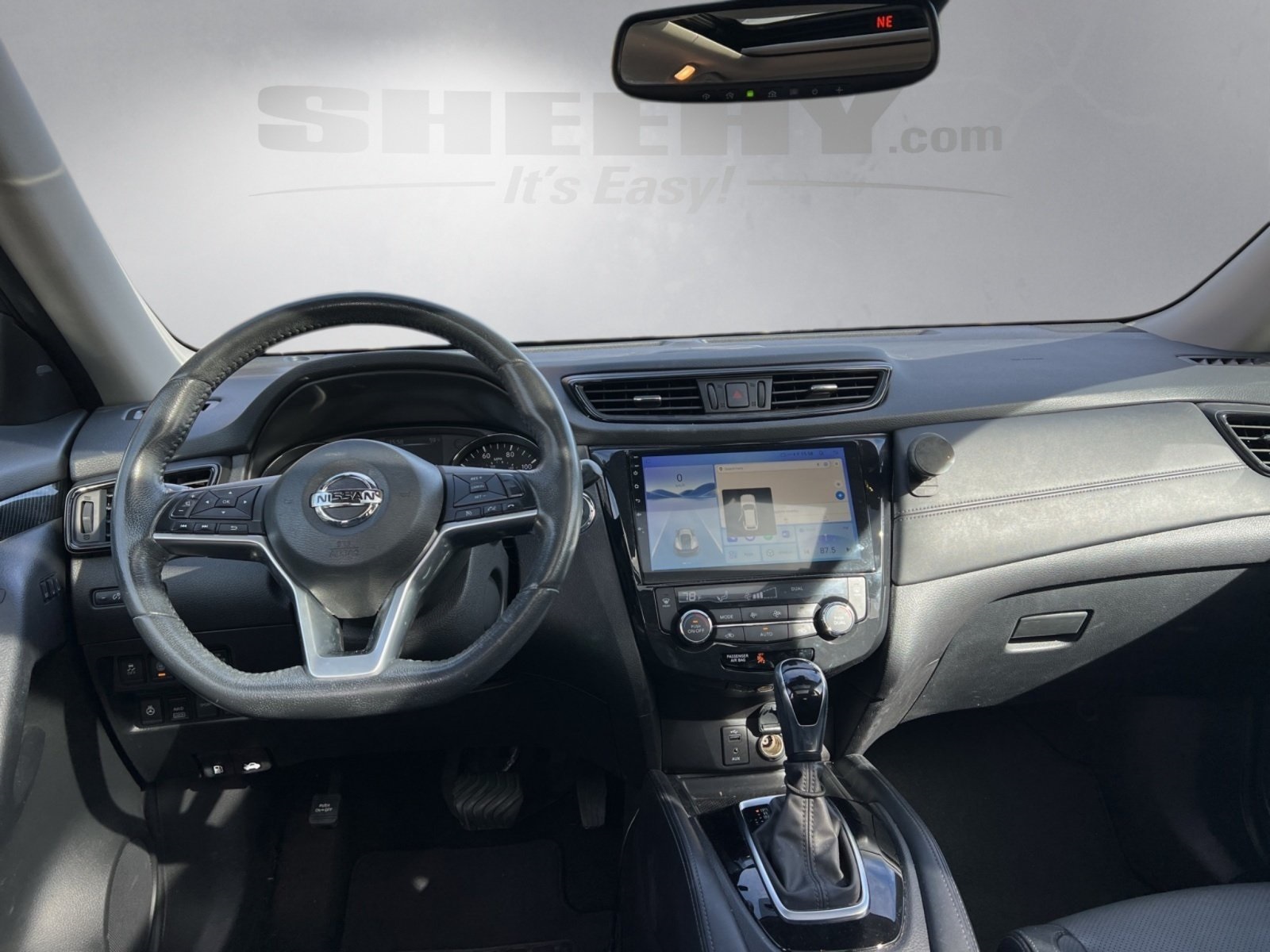 2017 Nissan Rogue SL photo 3