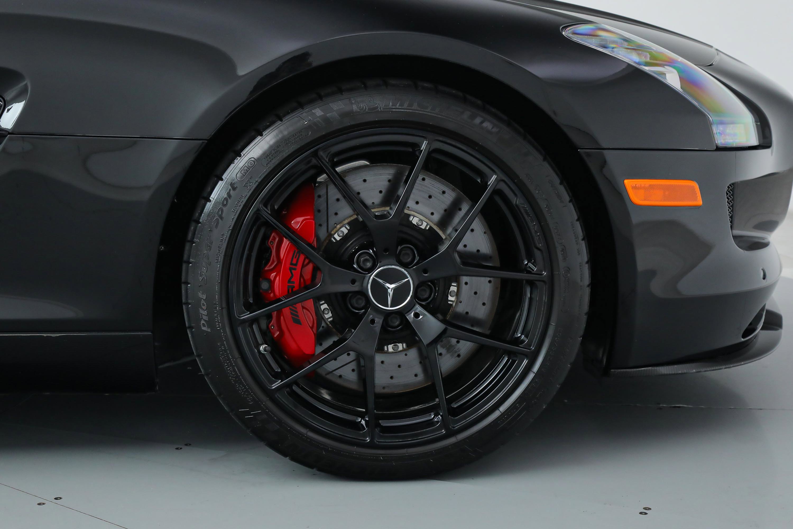 2015 Mercedes Benz SLS AMG photo 49