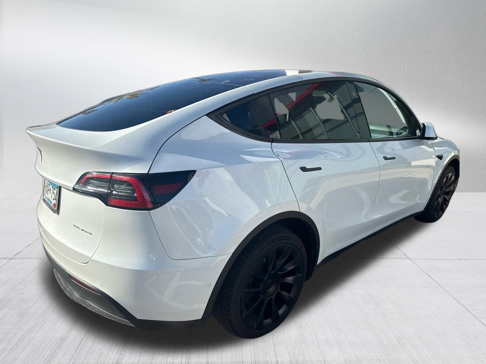 Used 2022 Tesla Model Y Long Range with VIN 7SAYGDEE9NF353424 for sale in Golden Valley, MN