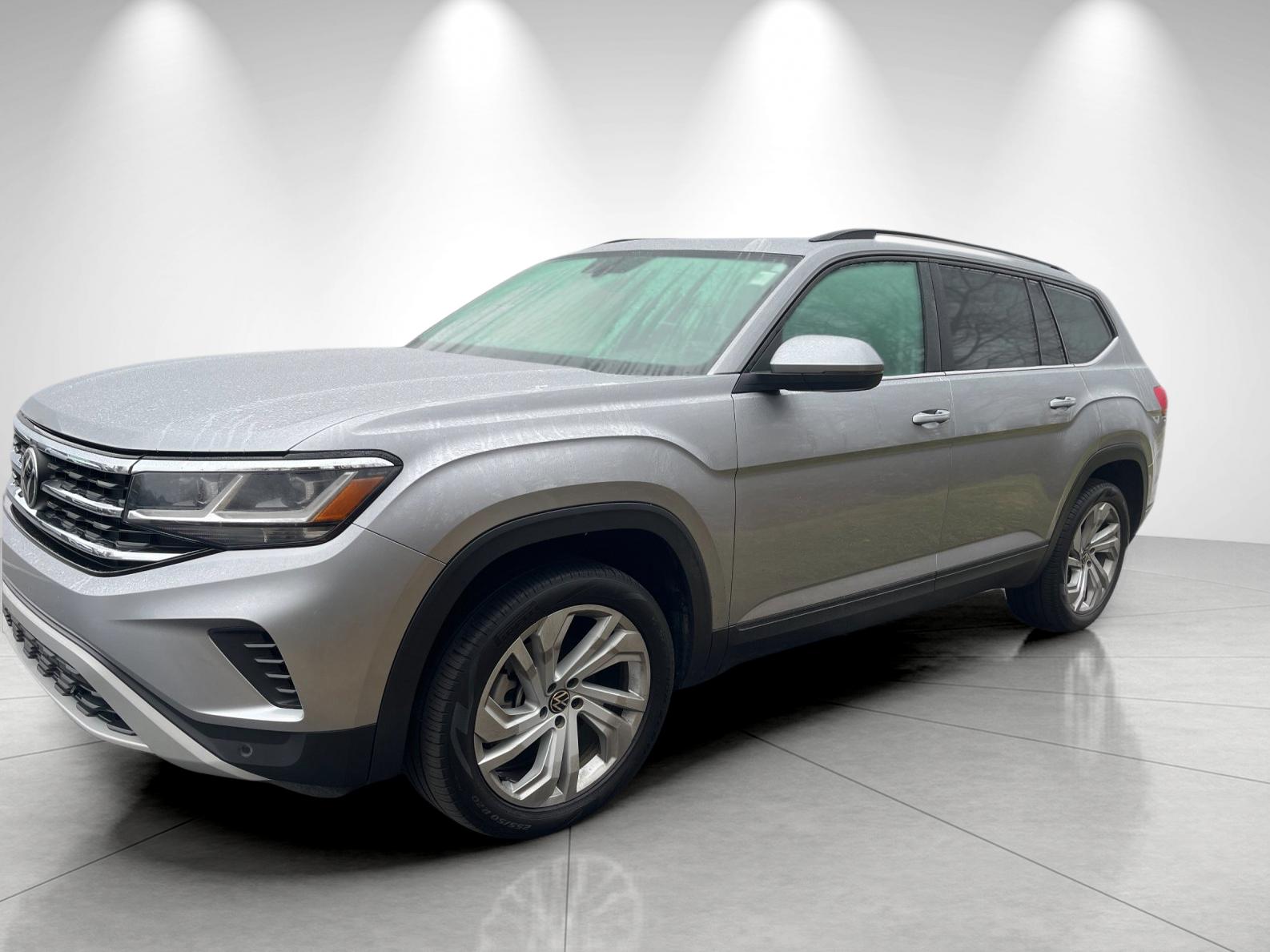 2023 Volkswagen Atlas SE w/Tech's photo