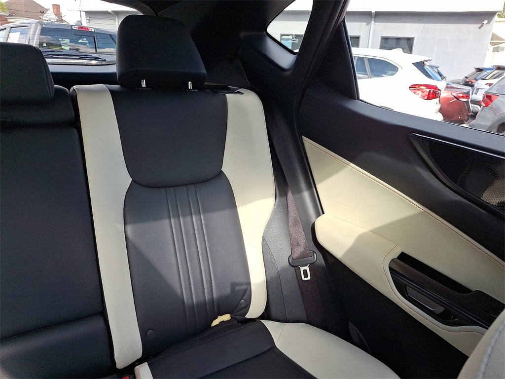 2024 Lexus NX 250 photo 20