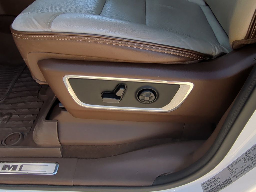 2021 Ram 1500 Laramie photo 12
