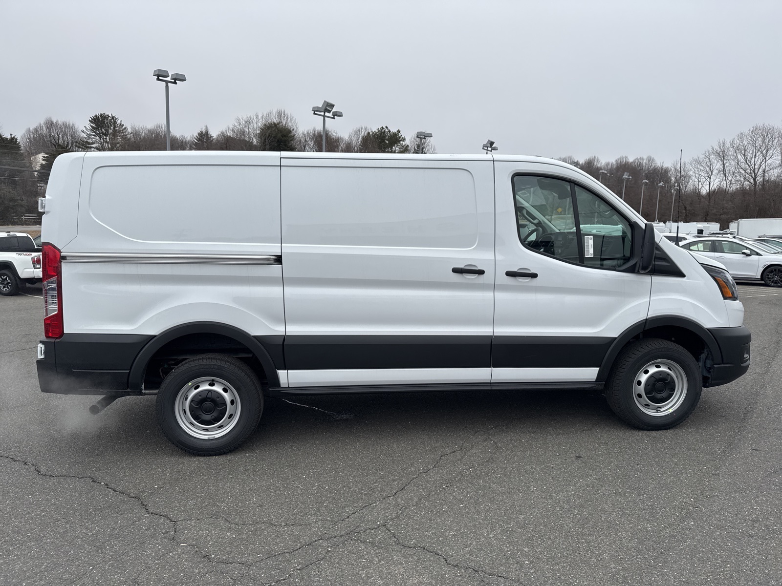2024 Ford Transit photo 8