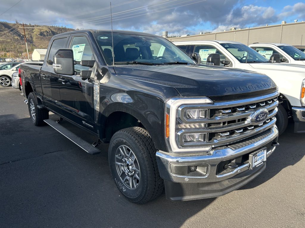 2025 Ford F-250 Super Duty Lariat's photo