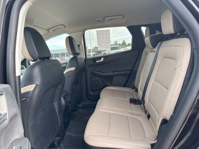 2022 Ford Escape Titanium photo 7