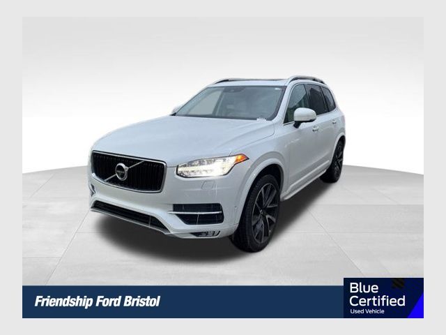 2018 Volvo XC90 Momentum's photo