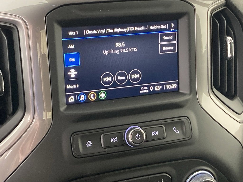 2026 Chevrolet Silverado 1500 Custom photo 3