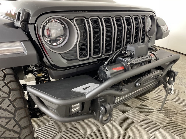 2025 Jeep Wrangler Rubicon photo 12