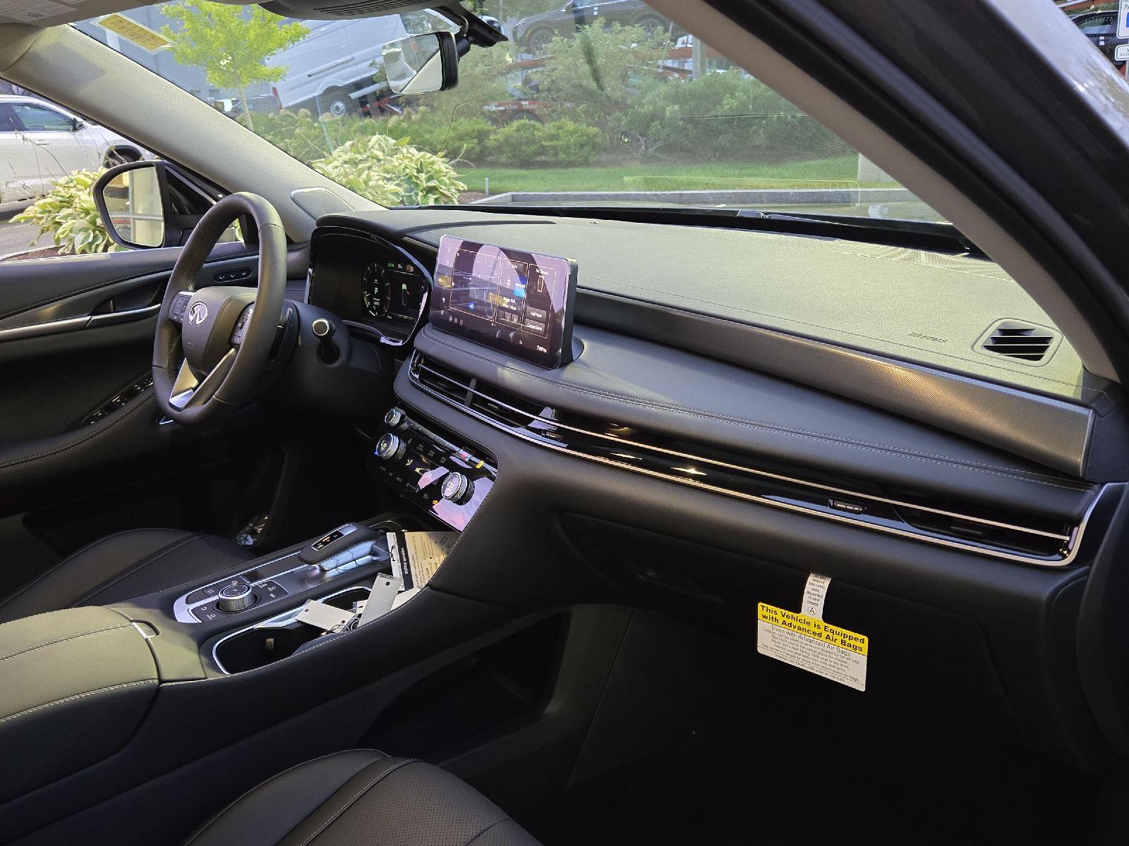 2026 Infiniti QX60 Luxe photo 17