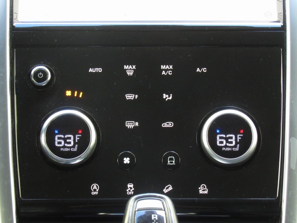 2022 Land Rover Discovery Sport S photo 28