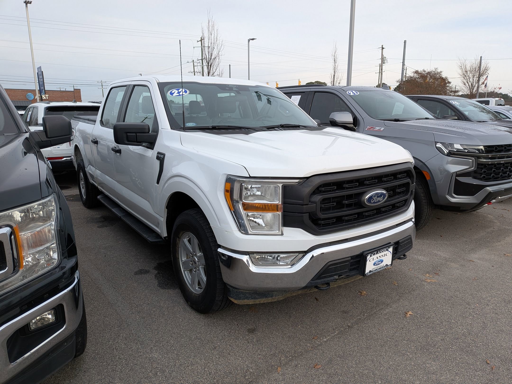2022 Ford F-150 XL's photo