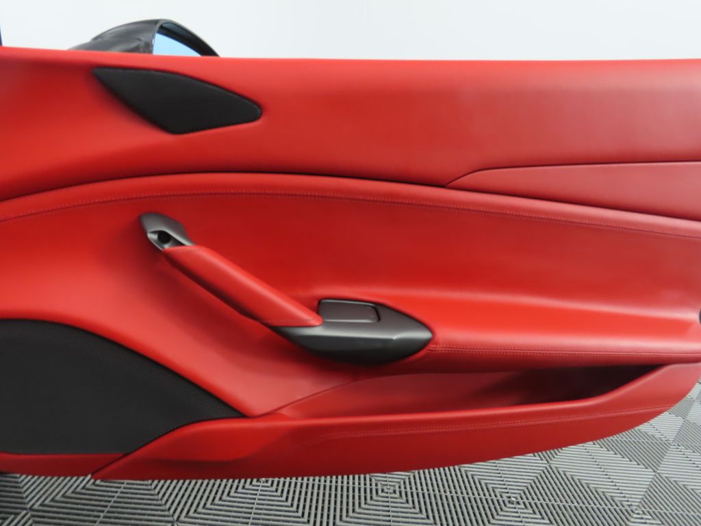 2018 Ferrari 488 GTB photo 22