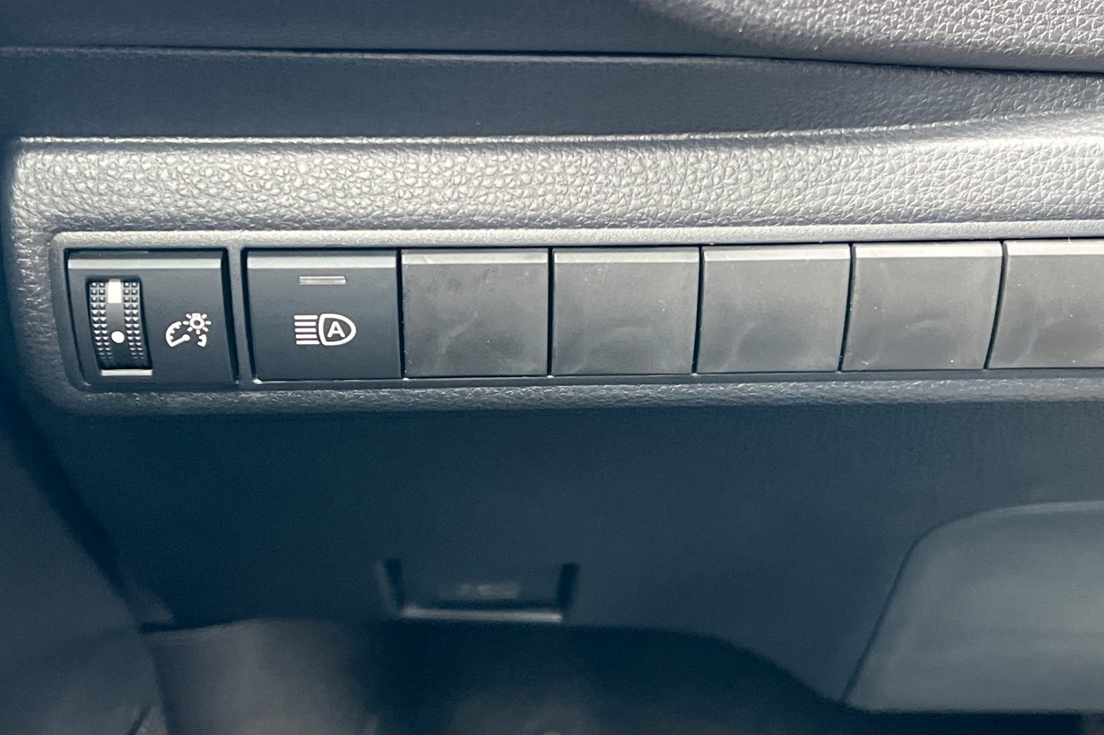 2026 Toyota Corolla SE photo 27