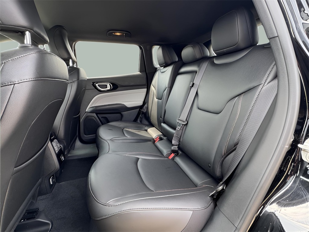2024 Jeep Compass Limited photo 22