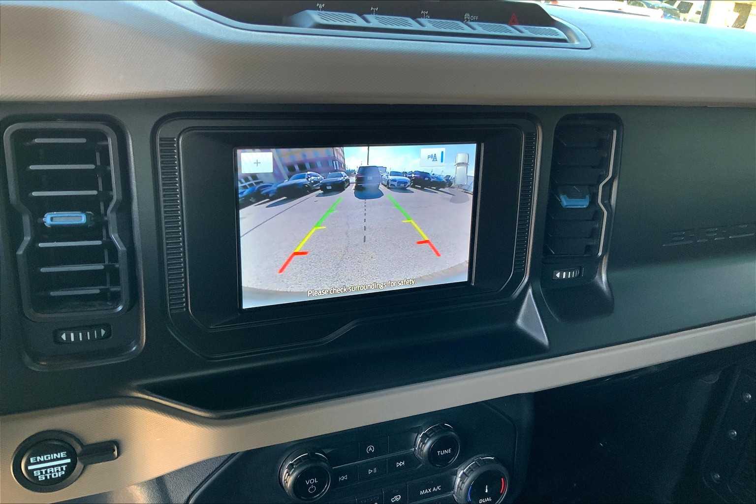 2022 Ford Bronco Wildtrak photo 25
