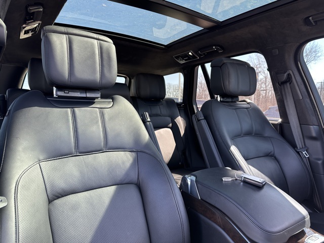 2022 Land Rover Range Rover P525 HSE HSE Westminster Edition photo 7