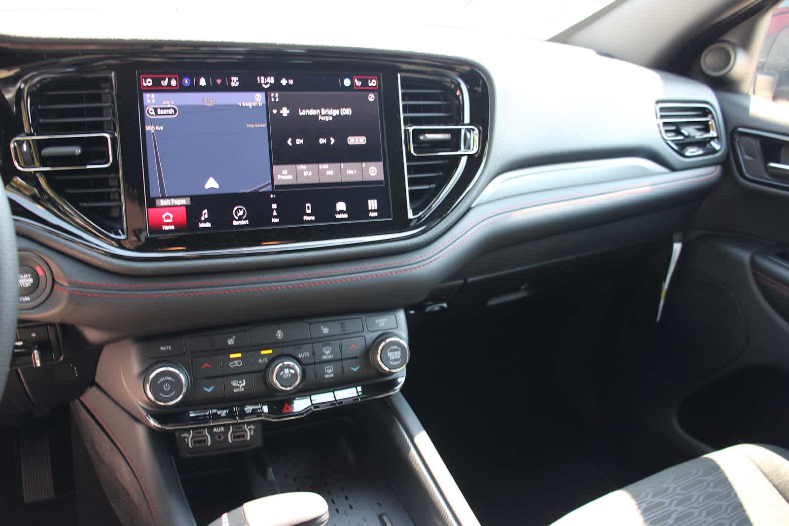 2025 Dodge Durango R/T photo 21