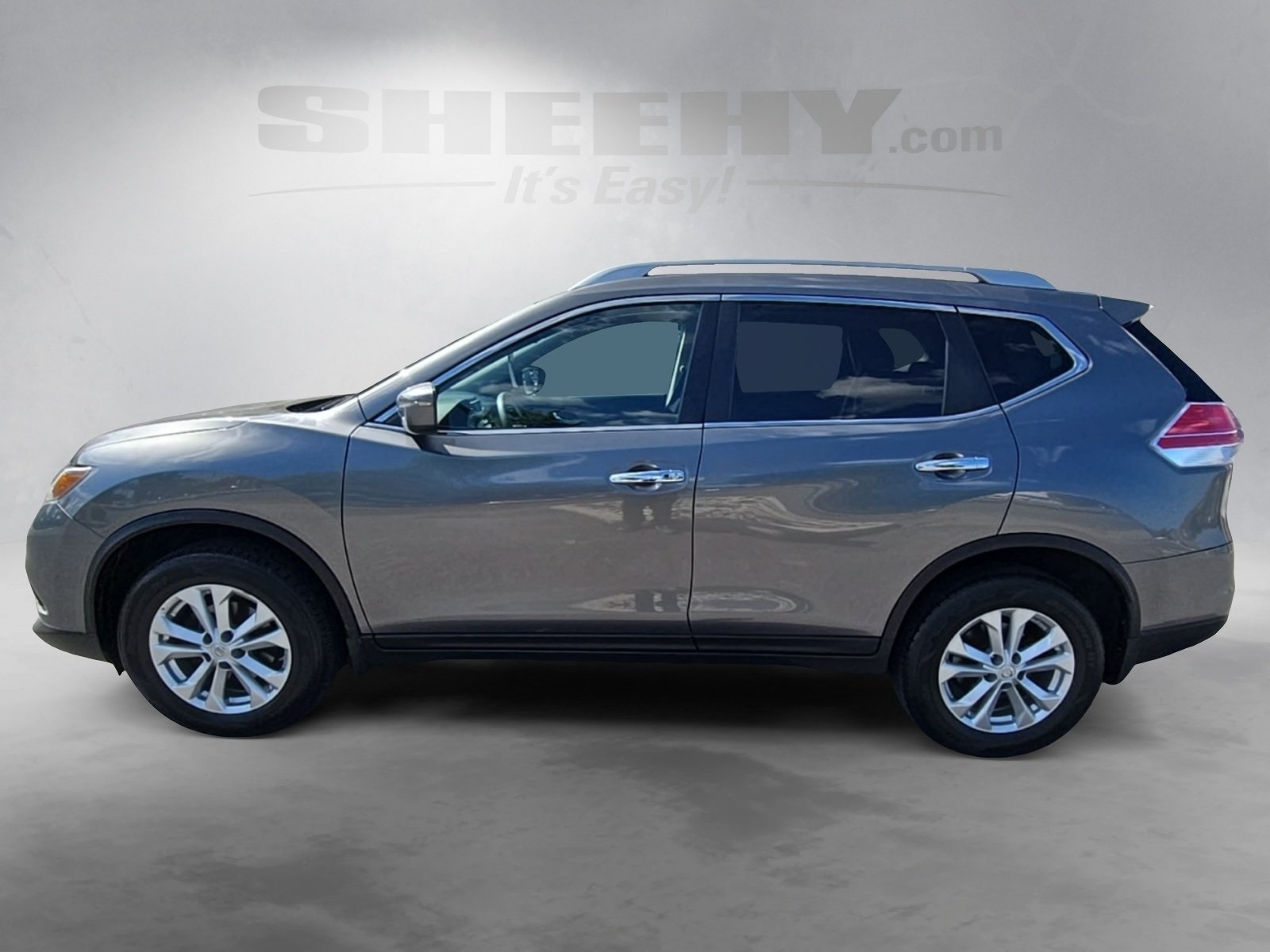 2016 Nissan Rogue SV photo 13
