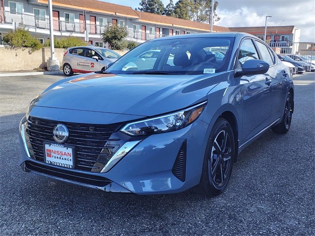 2025 Nissan Sentra SV photo 3