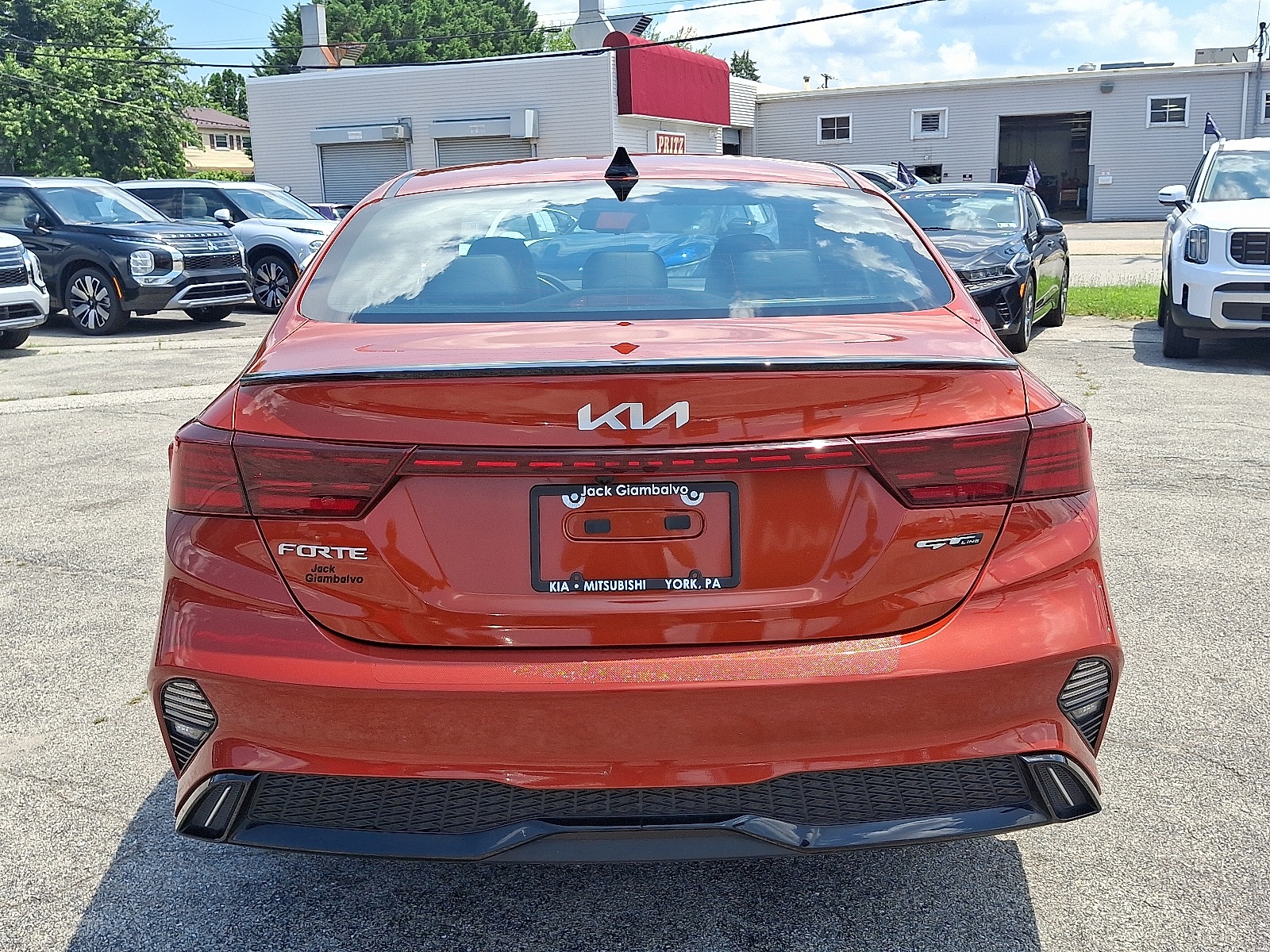 2023 Kia Forte GT-Line photo 6